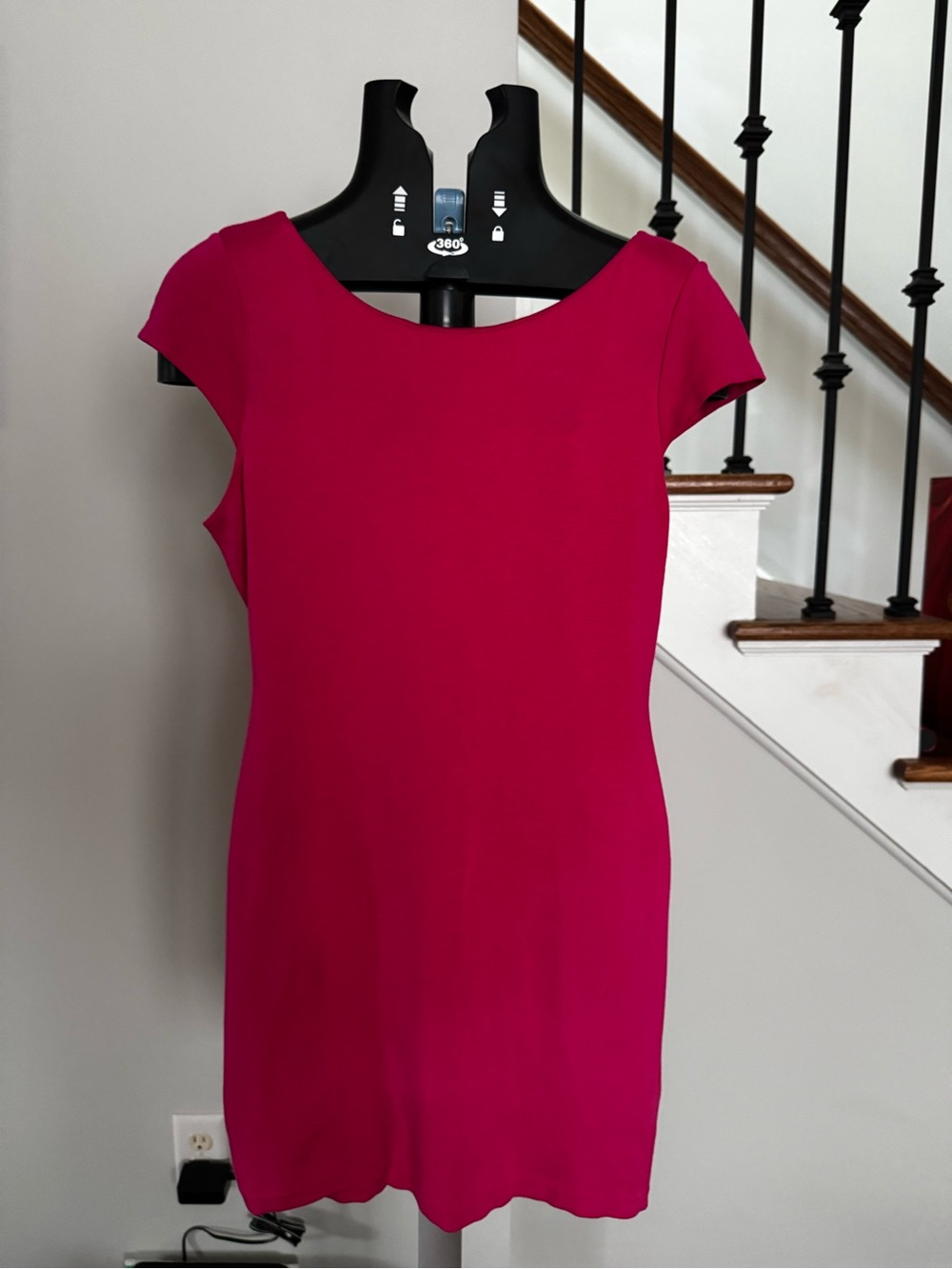 Alice + Olivia Fuchsia Pink Minimalist Open Back Cap Sleeve Slim Fit Dress  10